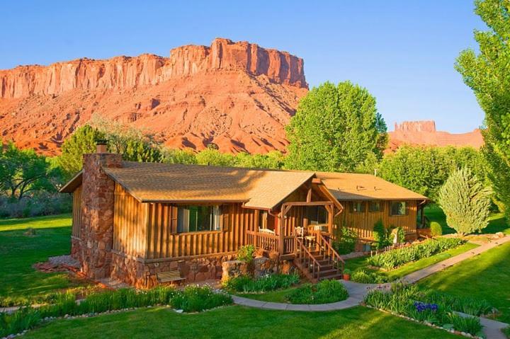 Castle Valley Inn Моуаб Екстериор снимка