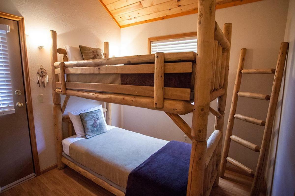 Castle Valley Inn Моуаб Екстериор снимка