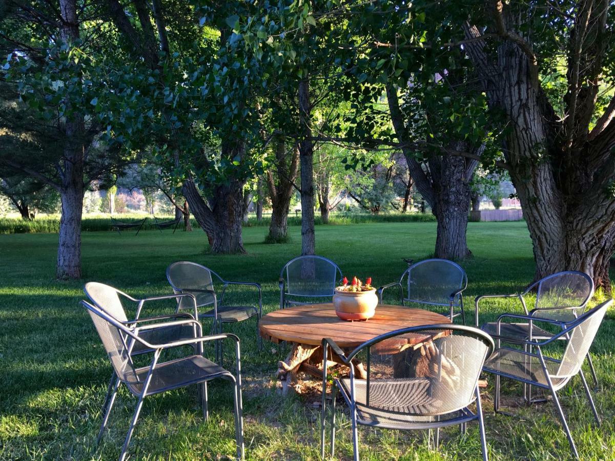 Castle Valley Inn Моуаб Екстериор снимка